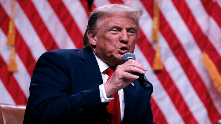 CNN-تكشف-عن-الذراع-اليمنى-لترامب.jpg