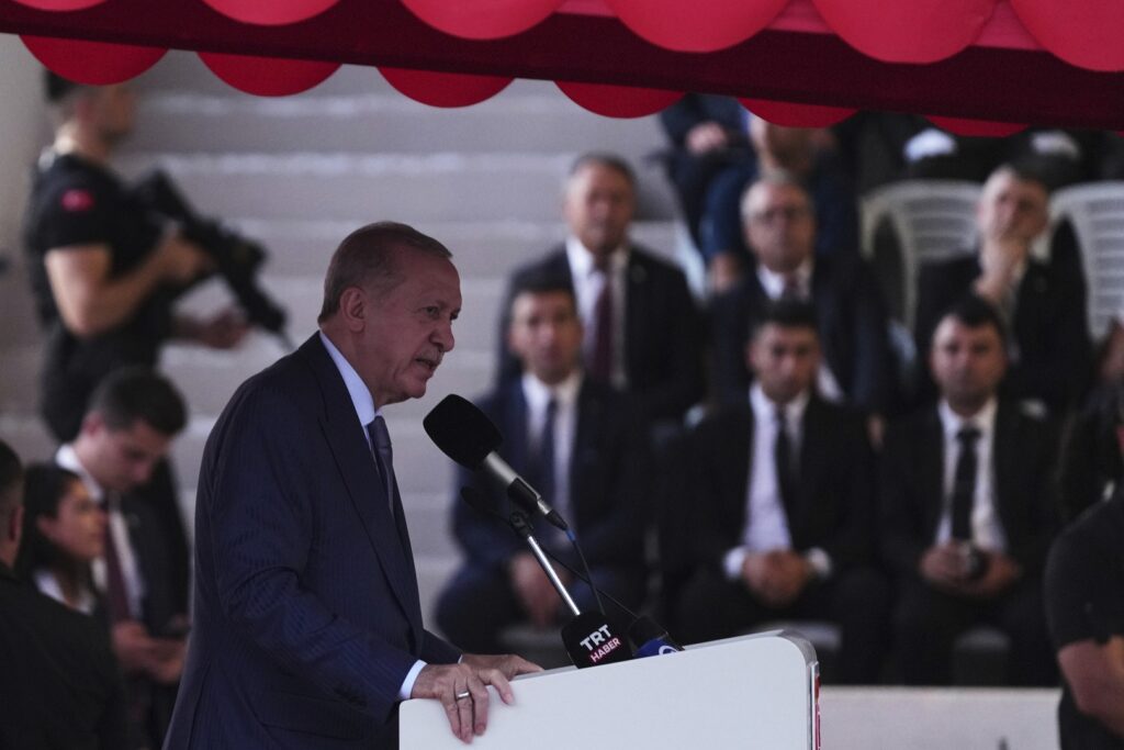 أردوغان-يدعو-إلى-الاعتراف-دولياً-بجمهورية-شمال-قبرص.jpg
