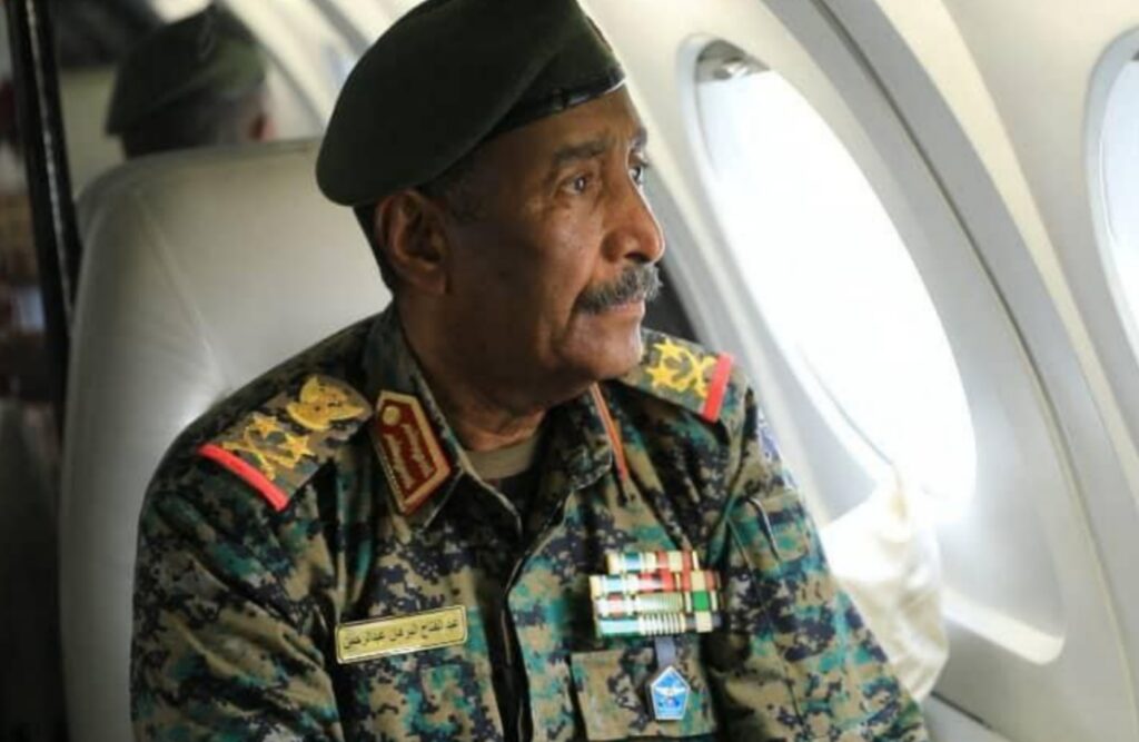 السودان-البرهان-يصل-إلى-الخرطوم-للمرة-الأولى-منذ-اندلاع-الحرب.jpg