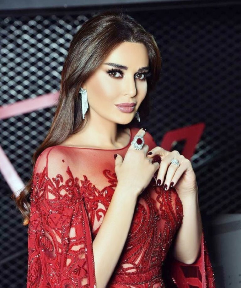 سيرين-وسط-الأمطار-بنغرق-يا-ناس-أخبار-السعودية.jpg