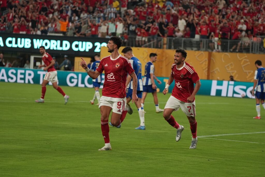 مفاجأة-جديدة-حول-مستقبل-وسام-أبو-علي-مع-الأهلي-المصري.jpg