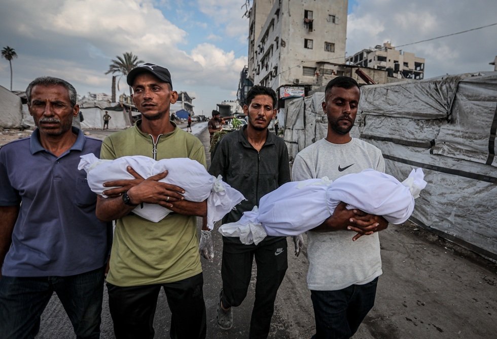 غزة تحصي عددها قتلاها وأرواح تنتظر أن تُضاف إلى القائمة