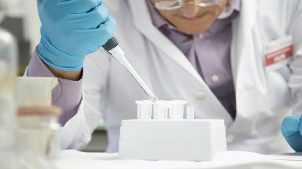 خبير: مختبرات بيولوجية ممولة من البنتاغون خرجت عن السيطرة