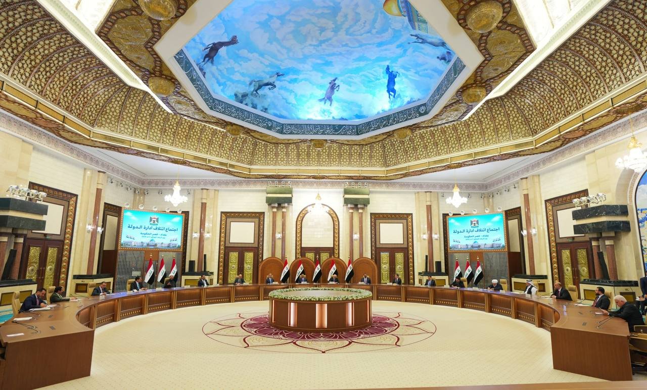 رئيس مجلس القضاء يحضر اجتماع ائتلاف إدارة الدولة ويؤكد أهمية تعزيز التنسيق والتعاون بين السلطات