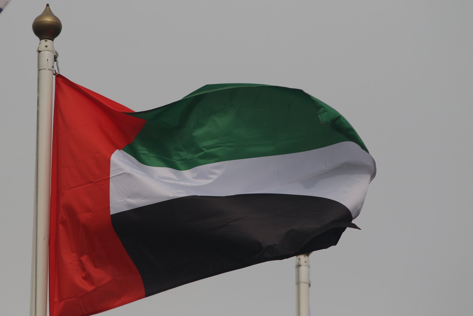 بعد أسابيع من الصمت – الإمارات توضح رسميا ما حدث قبل 7 أكتوبر