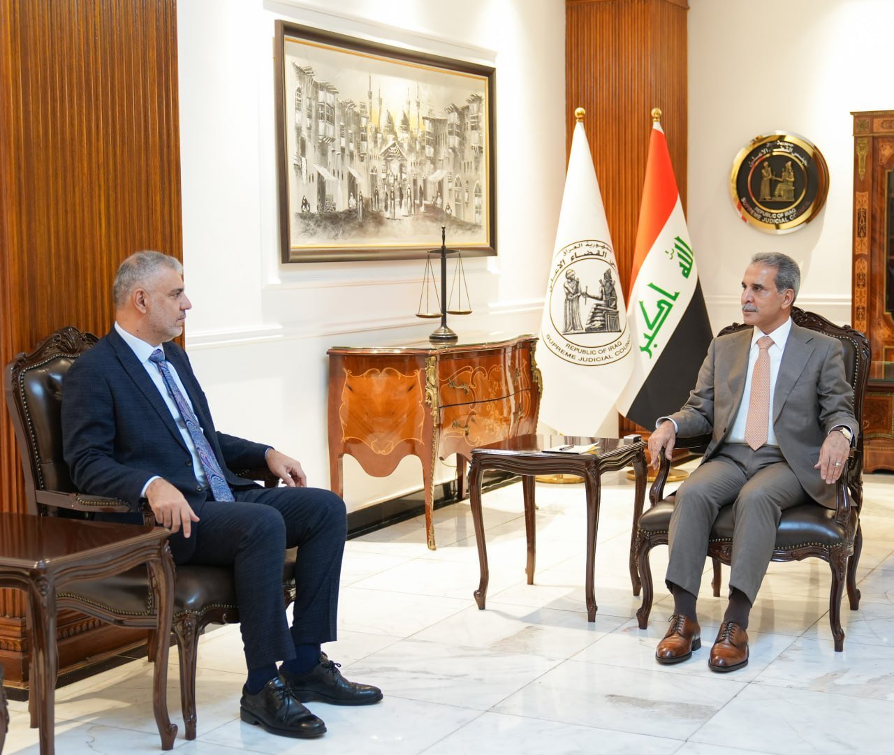 رئيس مجلس القضاء الأعلى يهنئ وزير الاقتصاد الرقمي والحوكمة ويتباحث معه بشأن الإطار القانوني لعمل الوزارة